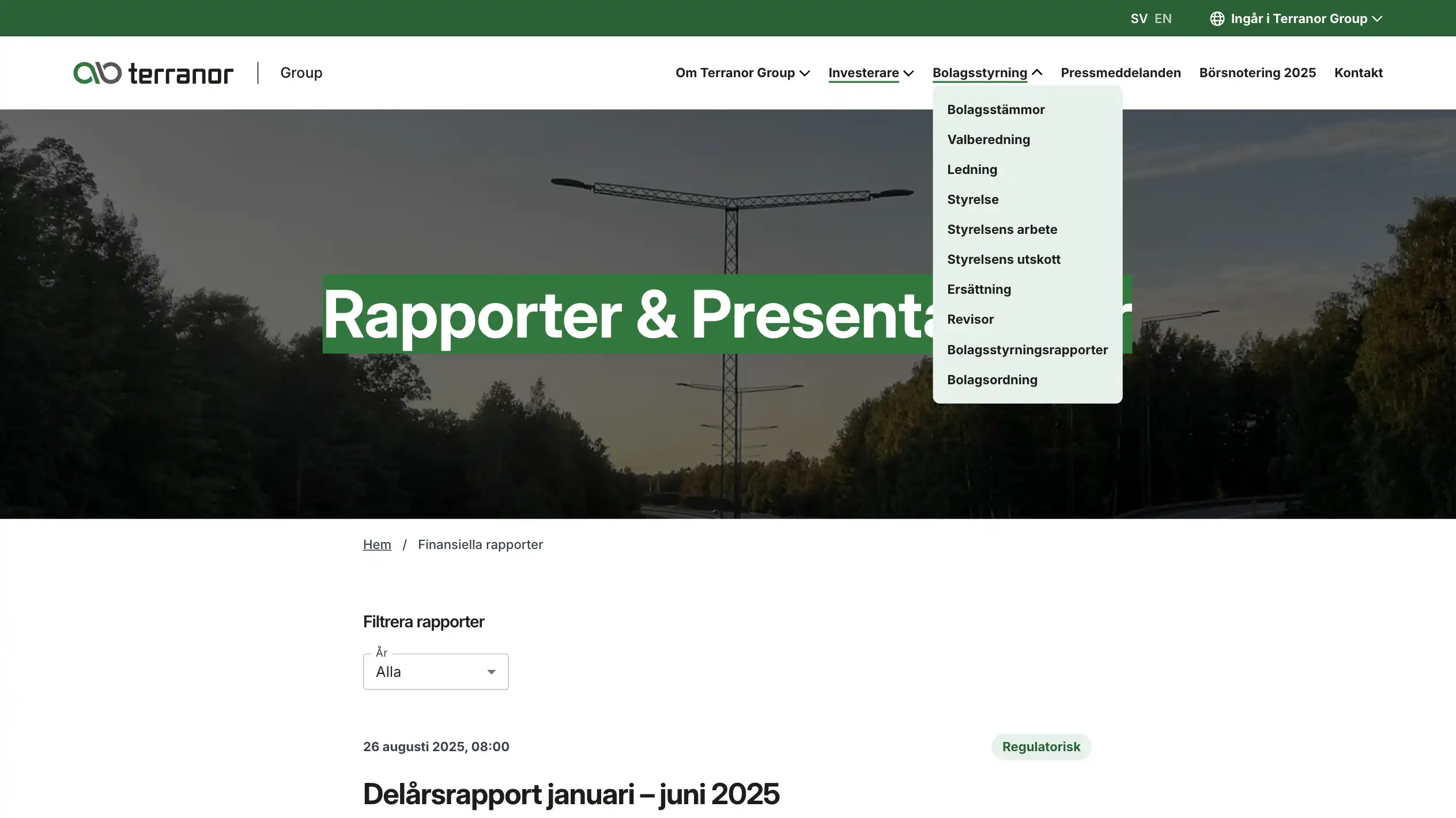 En skärmbild över en undersida på Terranor Groups hemsida som handlar om bl.a. rapporter. Här visas även den utfällda undermenyn som är ljusgrön. En del av texten i rubriken på undersidorna har en mörkare grön bakgrundsfärg.
